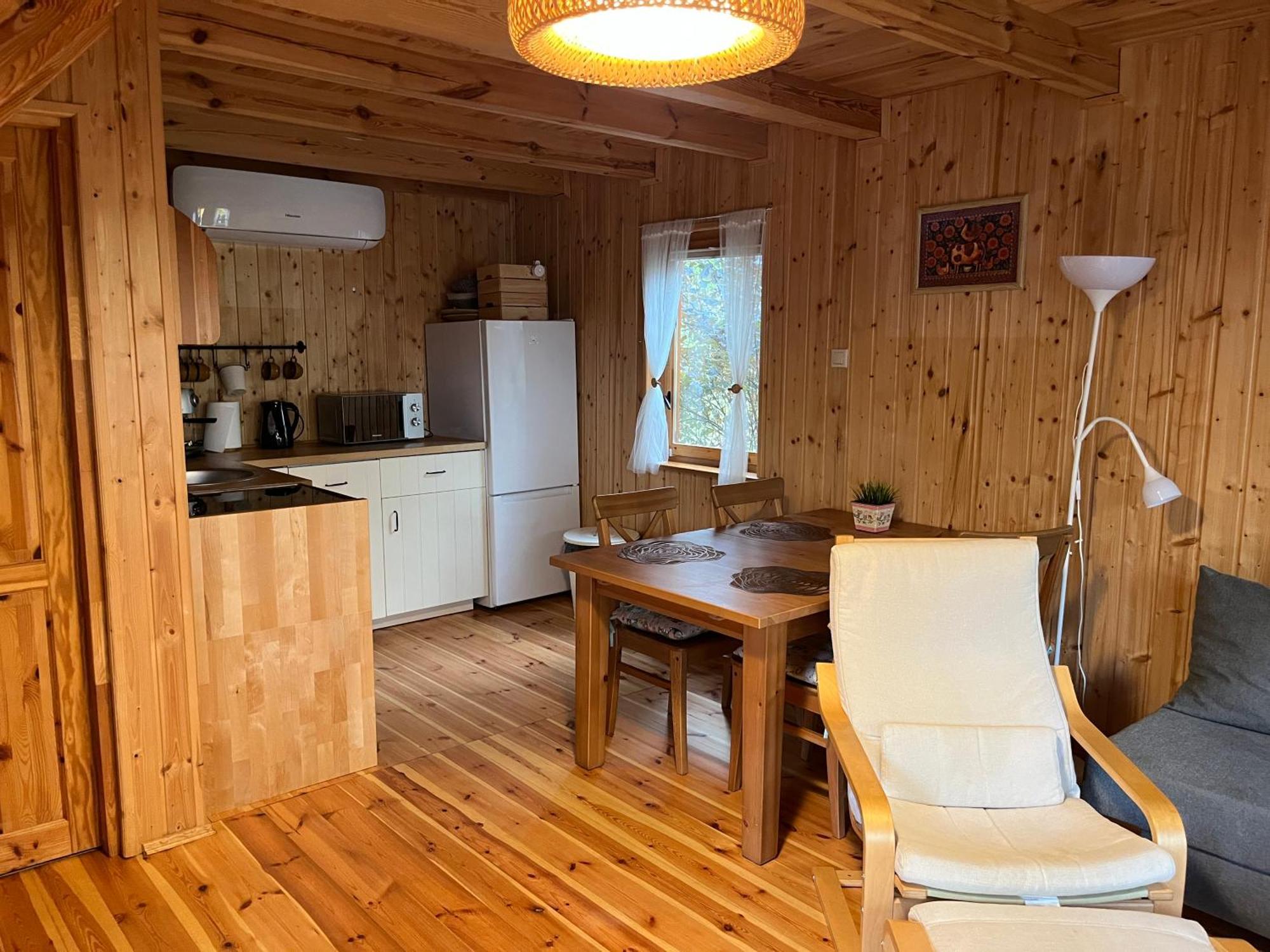 Domek Caloroczny Hawaje Nad Jeziorem Kazub Cieciorka Zewnętrze zdjęcie